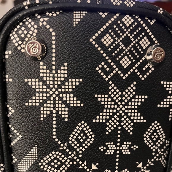 VINTAGE RARE Pineda Covalin Tote
Floral White Snowflakes Print - Picture 8 of 16